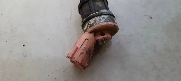 Subaru Impreza II Fuel injector 3824