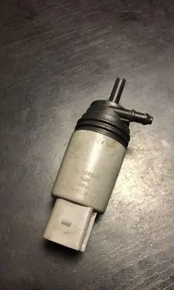 BMW 5 E60 E61 Windscreen/windshield washer pump 6934159
