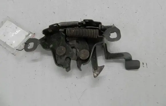 Nissan Serena Engine bonnet/hood lock/catch 