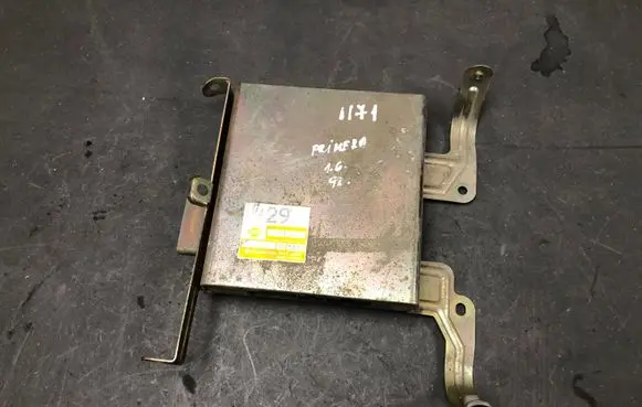Suzuki Jimny Engine control unit/module 2260461J02 EDCN80