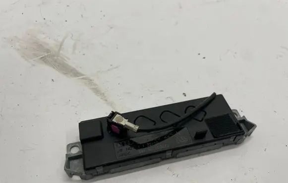 Audi A5 8T 8F Radio antenna 8T0035225N