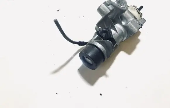 Volkswagen PASSAT B5 Ignition lock contact 4d0905851e