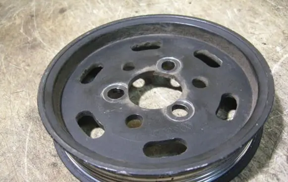 Skoda Octavia Mk1 (1U) Power steering pump pulley 038145255B 19TDI81KW 4852BZ
