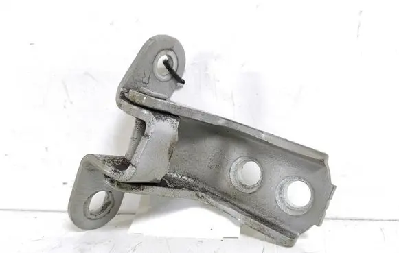 Toyota Auris 150 Front door upper hinge 68710-02060