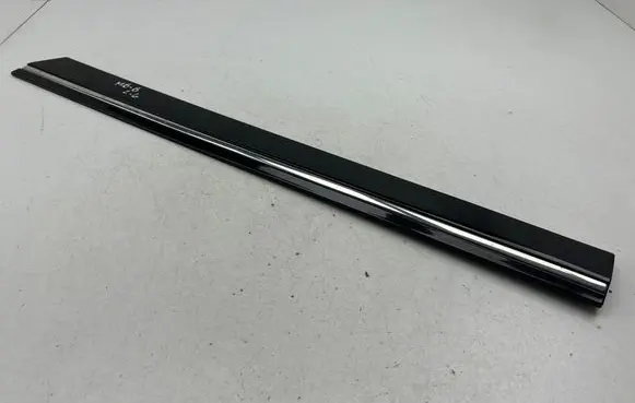 Mercedes-Benz B W245 Rear door trim (molding) A1696983762