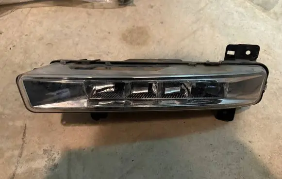 BMW 5 G30 G31 Front fog light 90051531