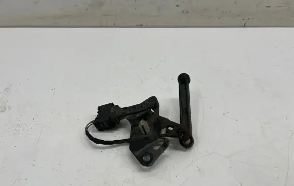 Headlight level adjustment motor