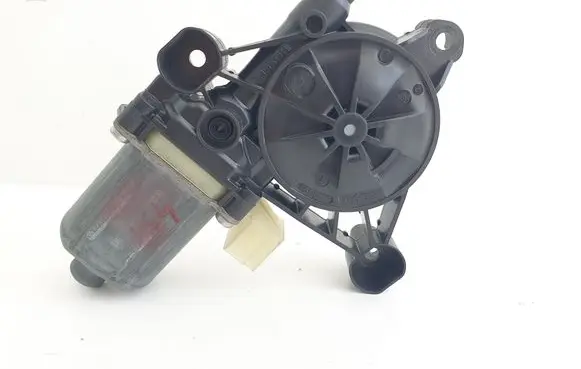Volkswagen Touran III Front door window regulator motor 5Q0959801C 18102018