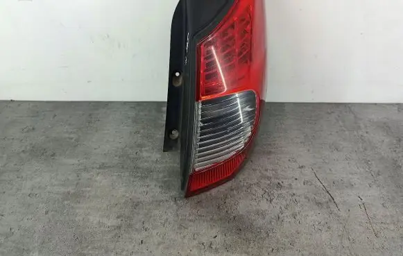 Renault Scenic II - Grand scenic II Rear/tail lights 8200474328HELLA