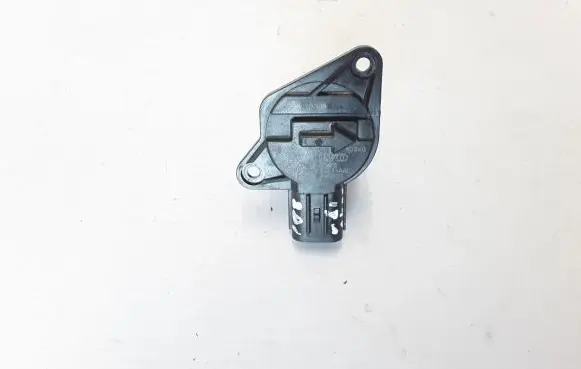 Volvo XC40 Mass air flow meter 31430000