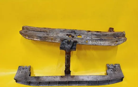 Renault Mascott Radiator support slam panel