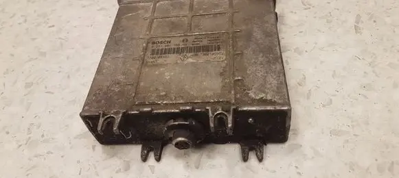 Renault Laguna I Engine control unit/module 0281001766 770108382