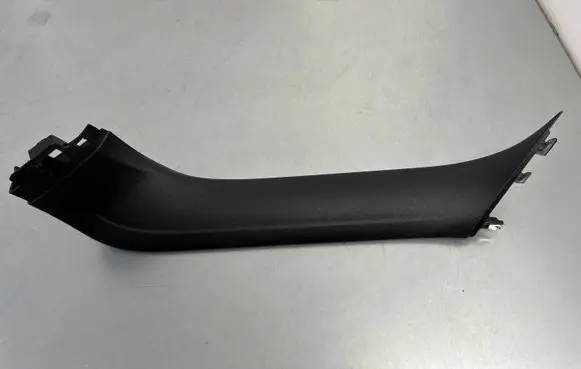 Volkswagen Touareg III Tailgate trim 760867604A