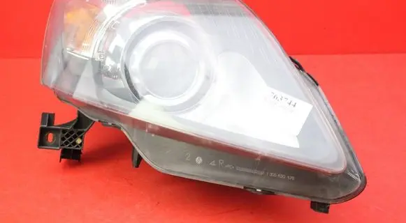 Opel Zafira B Headlight/headlamp 13252471
