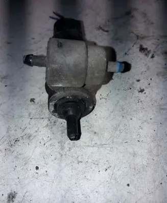 Audi A4 S4 B6 8E 8H Windscreen/windshield washer pump 1J0973722