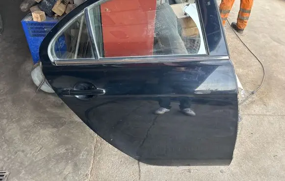 Mitsubishi Lancer X Rear door