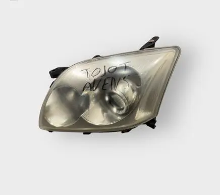 Toyota Avensis T250 Headlight/headlamp 