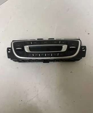 Renault Megane III Climate control unit 275103596R