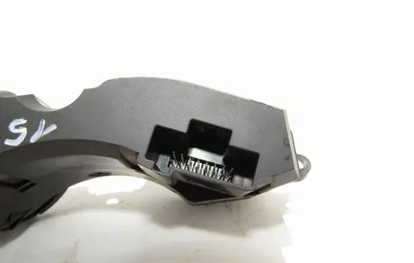 Ford Focus Multifunctional control switch/knob 