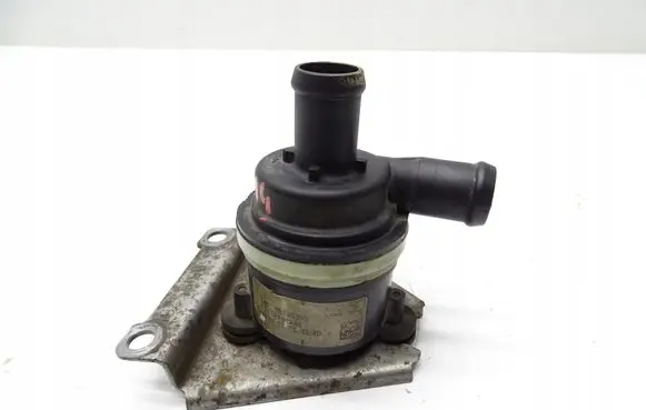 Opel Antara Water pump 95165365