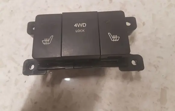 Hyundai Santa Fe Seat heating switch