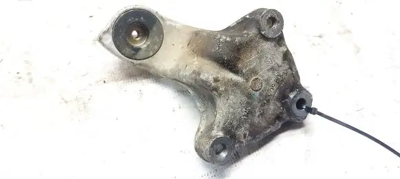 Citroen C5 Engine mounting bracket 9641690980