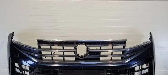 Volkswagen Touareg III Front bumper 760807217CN