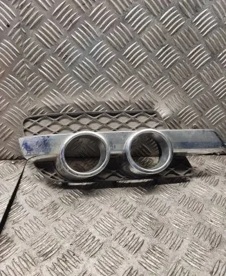 Mercedes-Benz GL X164 Front fog light trim/grill A1648847522