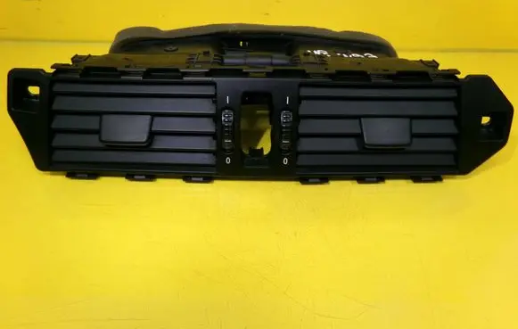 BMW 5 E60 E61 Dash center air vent grill 141218 6910734