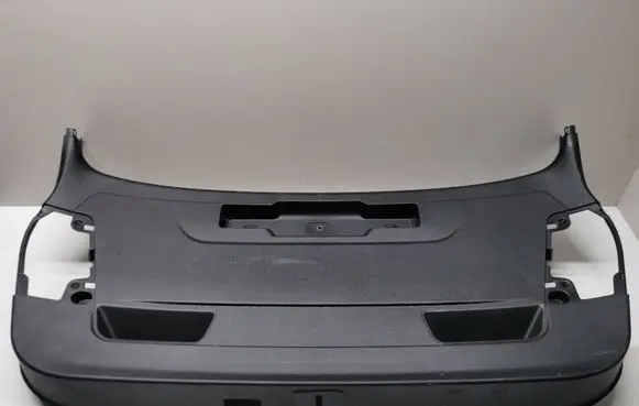 BMW 2 F45 Tailgate trim 7300860 14622810 7348532