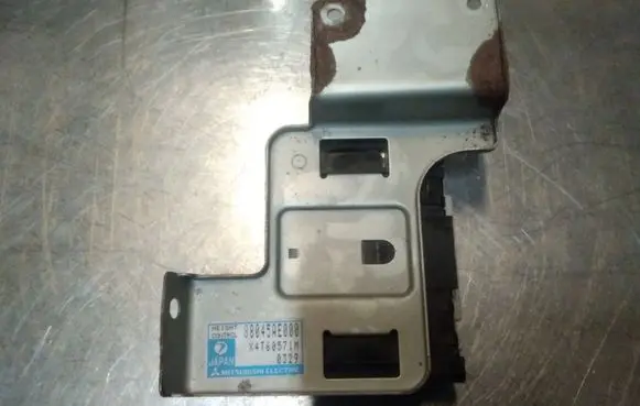 Subaru Legacy Other control units/modules 88045AE000 X4T60571M