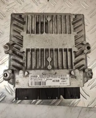 Ford Focus Engine control unit/module 6M5112A650HB J38AC