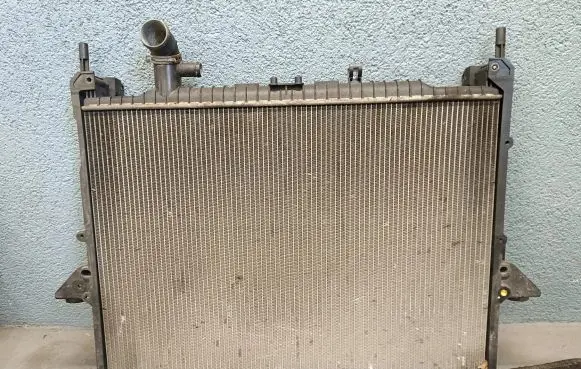 Land Rover Range Rover Sport L320 Coolant radiator AH328005BA