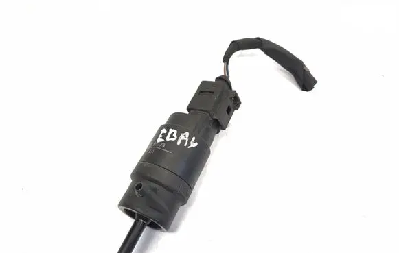 Mercedes-Benz C W203 Windscreen/windshield washer pump 3090179