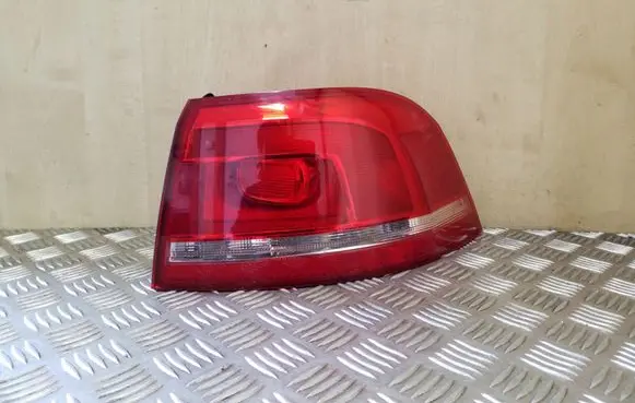 Volkswagen PASSAT B7 Rear/tail lights 3AF945096E 605002RE