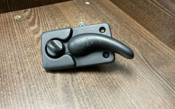 Rear door interior handle