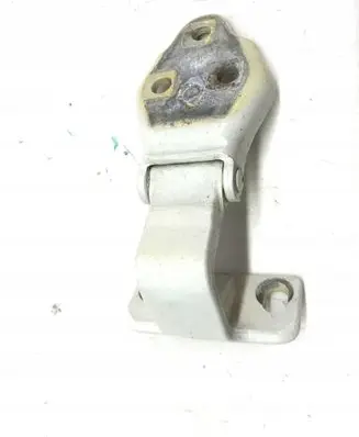 Iveco Daily 4th gen Front door lower hinge 56087