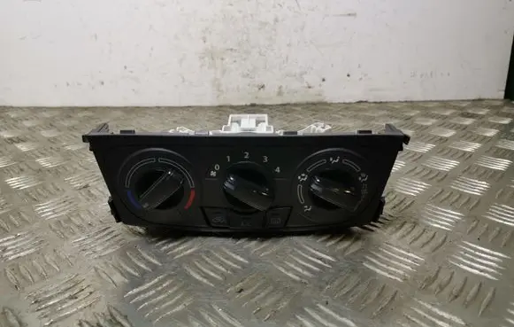 Suzuki SX4 S-Cross Climate control unit