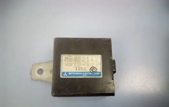 Mitsubishi Pajero Other control units/modules MB852142 X6T34171
