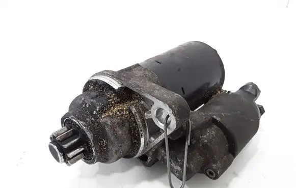 Volkswagen Golf V Starter motor 02T911023M