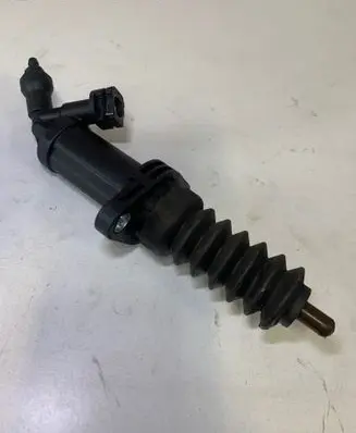 BMW X1 E84 Clutch master cylinder 6785964