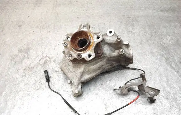 BMW i4 Front wheel hub spindle knuckle 6897744 6893264 05B159202