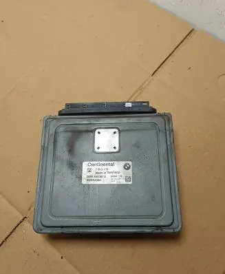 BMW 7 F01 F02 F03 F04 Engine control unit/module 7613170 5WK93334