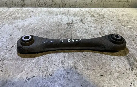 Volvo V40 Rear control arm