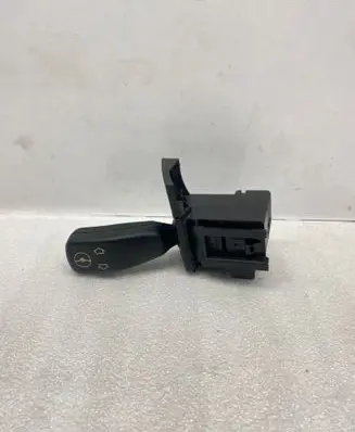 BMW 5 E39 Steering wheel adjustment switch 8373901 LK01800000