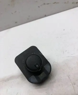 Audi A4 S4 B6 8E 8H Wing mirror switch 8E0959565 2201