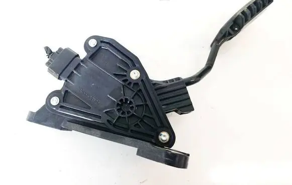 Honda CR-V Accelerator throttle pedal 31312H26