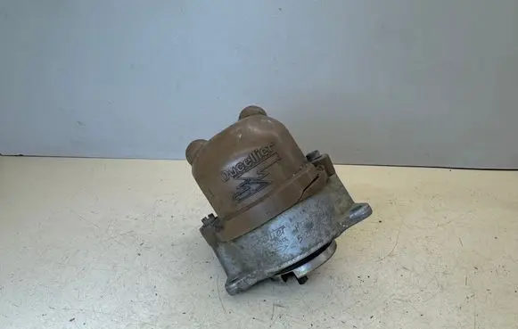 Renault 21 Spark distributor H7700726739 7700726739 525535B