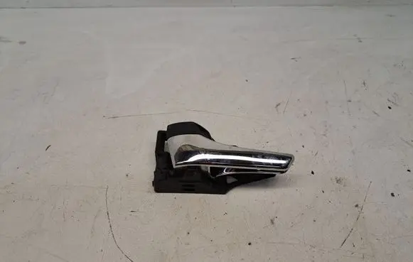 Hyundai i20 (GB IB) Front door interior handle