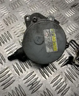 KIA Ceed Vacuum pump 288102A101